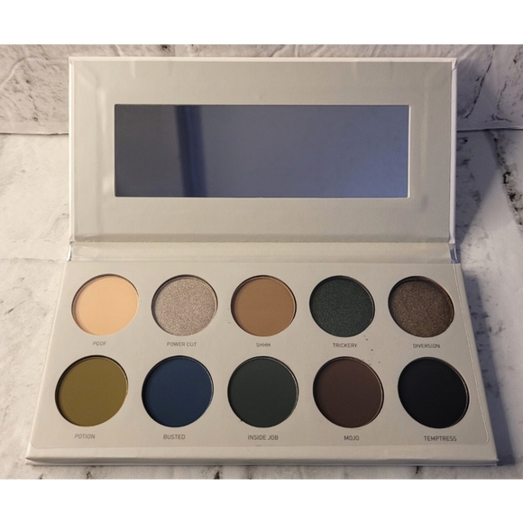 Morphe X Jaclyn Hill Dark Magic Eyeshadow Palette 10 Beautiful Shades - Picture 3 of 7